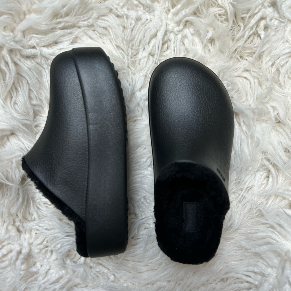Dylan Platform Lined Clogs -Black NWT - image 1